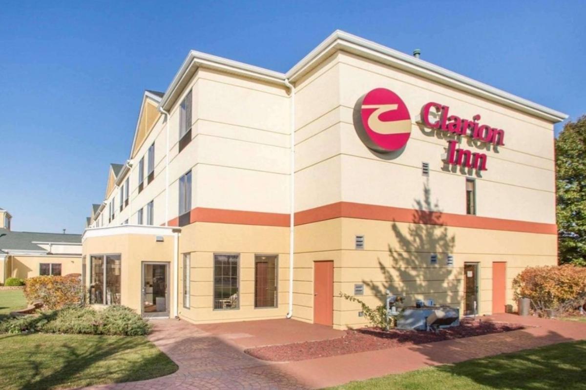 La Quinta Inn & Suites By Wyndham South Holland Exterior photo